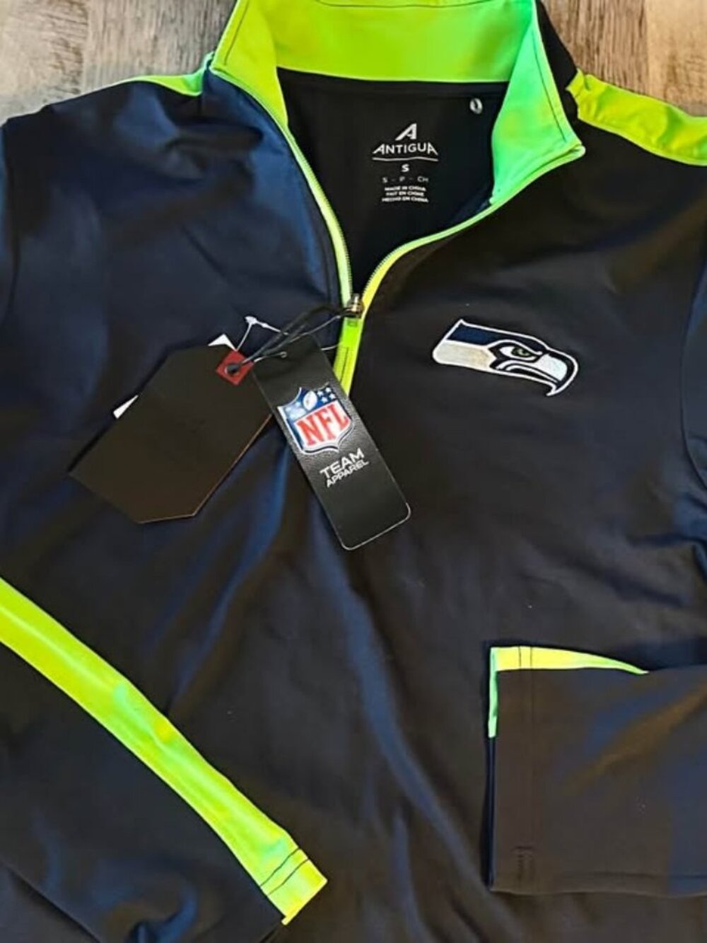 NFL Seattle Seahawks Quarter-Zip Pullover Size Ladies Small